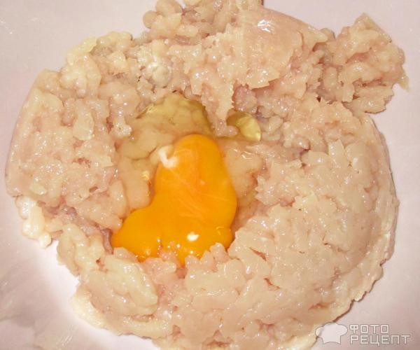 Рецепт: Куриные котлеты - с морковью по-корейски