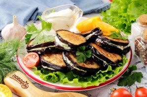 Баклажаны жареные с чесноком и майонезом Баклажаны жареные с чесноком и майонезом