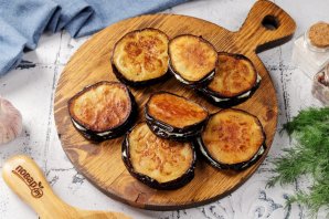 Баклажаны жареные с чесноком и майонезом Баклажаны жареные с чесноком и майонезом