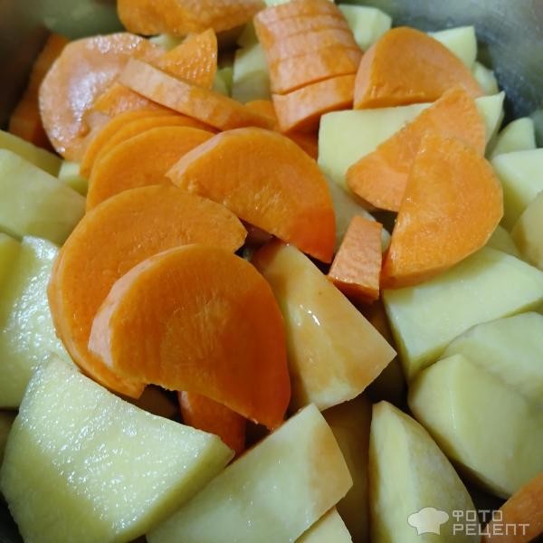 Рецепт: Картофель со стручковой фасолью - Тушёный картофель с зеленым горошком и стручковой фасолью.