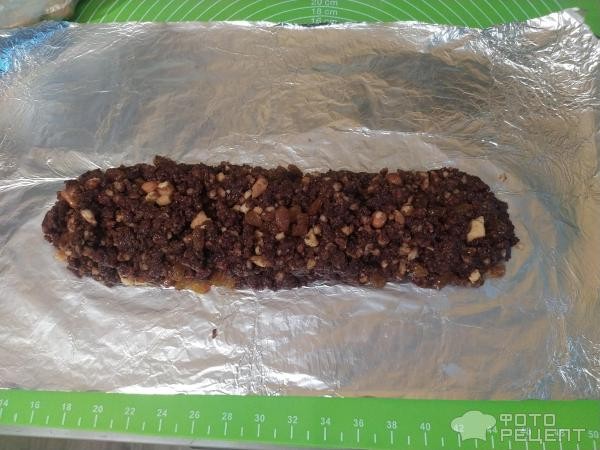 Рецепт: Сладкая колбаска - с орехами и изюмом