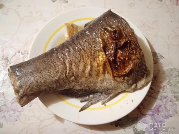 Рецепт: Толстолоб в духовке - с лимонным соком
