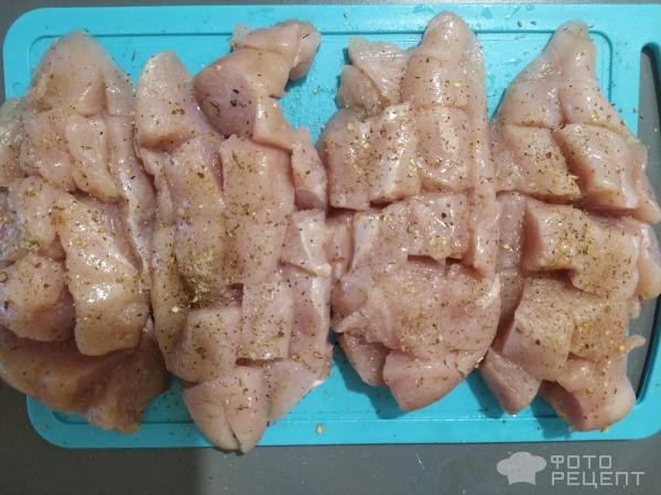 Рецепт: Тушеное куриное филе - с луком Рецепт: Тушеное куриное филе - с луком