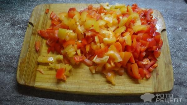 Рецепт: Салат из зеленых помидор и паприки в зиму - Быстро и очень вкусно.