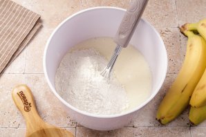 Заливной пирог с бананами