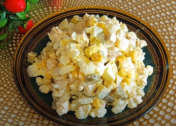 Не ожидала такого вкуса! Салат &laquo;Здоровый Микс&raquo; &mdash; настолько лёгкий и сочный, что ем его вместо ужина