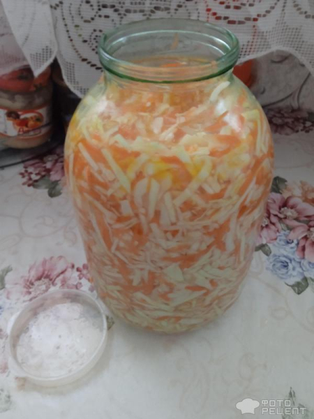 Рецепт: Хрустящая маринованная капуста - Быстрая, вкусная в 3 -х литровой банке