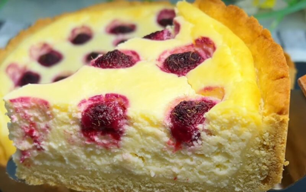 Невероятно вкусный творожный пирог или чизкейк. Простой рецепт из самых доступных продуктов